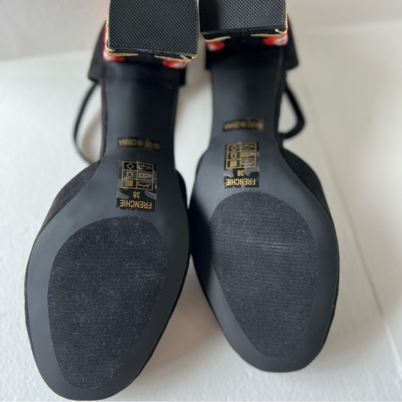 Chelsea-Crew Frenchie Black Faux Suede Chunk Heels Sz US 7 - Picture 11 of 13